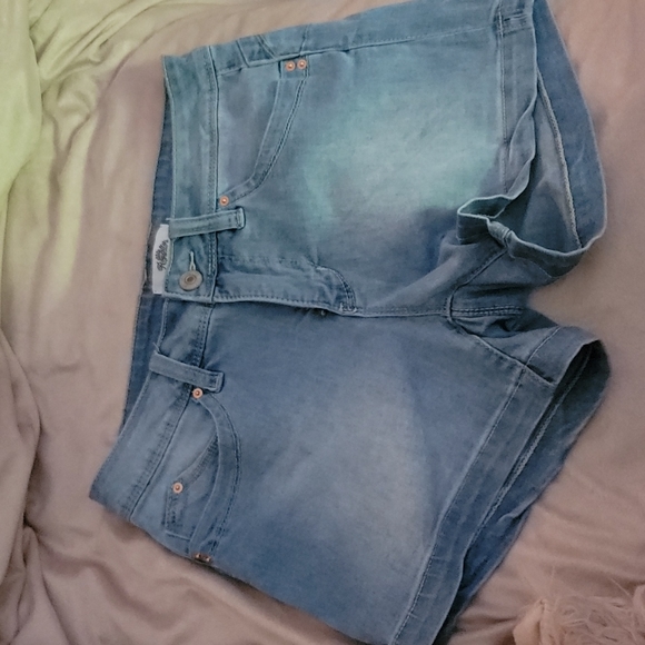 EUC Royalty for me Women Petite WannaBettaButt Mid-Rise Denim Shorts - Picture 5 of 8